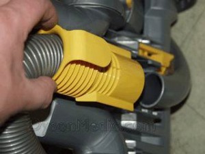 How to replace a Dyson hose.